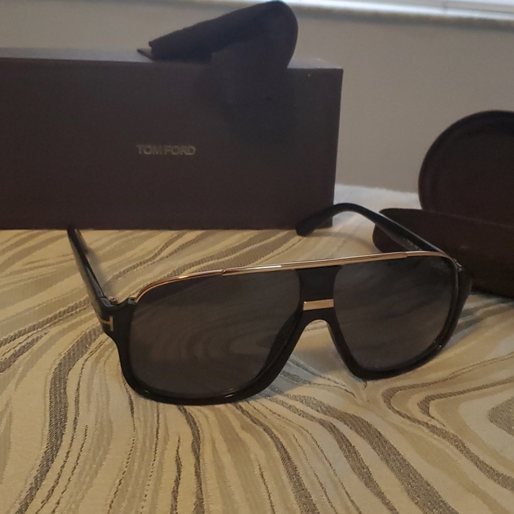 Tom Ford men's sunglasses like new